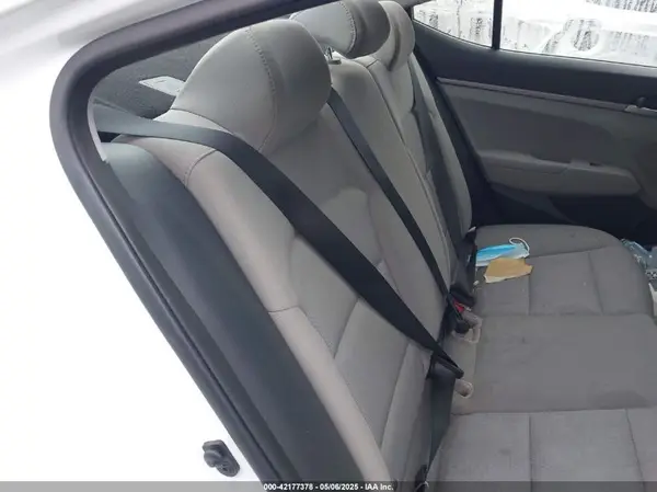 5NPD74LF6HH114135 2017 HYUNDAI ELANTRA - Image 8