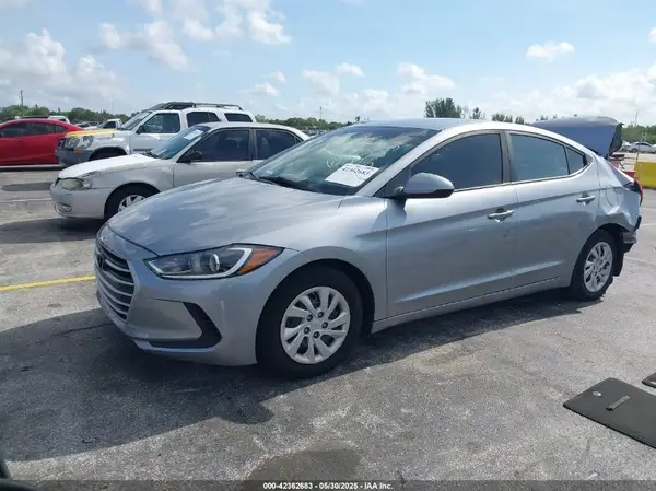 5NPD74LF6HH126348 2017 HYUNDAI ELANTRA - Image 2