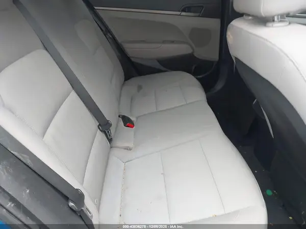 5NPD74LF6HH126544 2017 HYUNDAI ELANTRA - Image 8