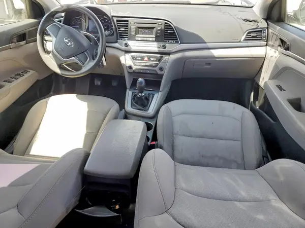 5NPD74LF6HH131369 2017 HYUNDAI ELANTRA - Image 8