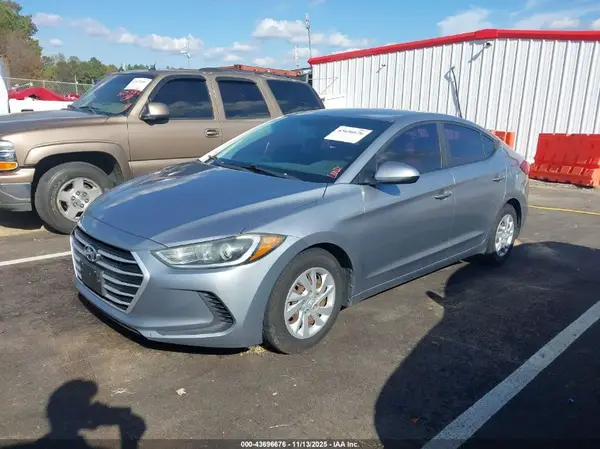 5NPD74LF6HH137172 2017 HYUNDAI ELANTRA - Image 2
