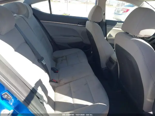 5NPD74LF6HH139875 2017 HYUNDAI ELANTRA - Image 8