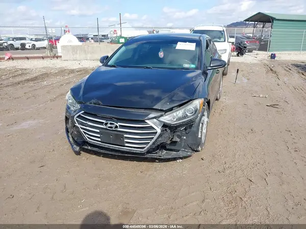 5NPD74LF6HH141027 2017 HYUNDAI ELANTRA - Image 2