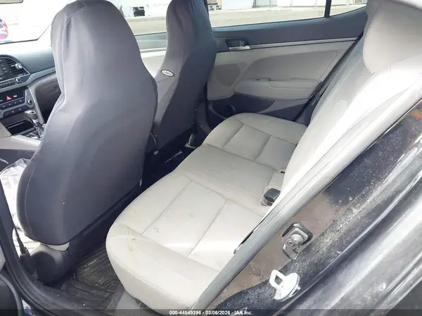 5NPD74LF6HH141027 2017 HYUNDAI ELANTRA - Image 8