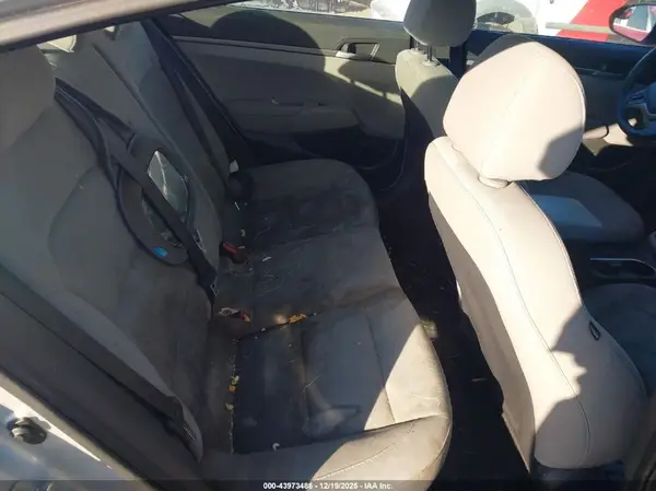 5NPD74LF6HH142419 2017 HYUNDAI ELANTRA - Image 8