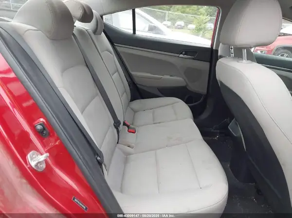 5NPD74LF6HH146406 2017 HYUNDAI ELANTRA - Image 8
