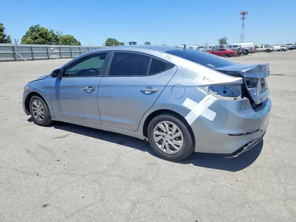 5NPD74LF6HH152495 2017 HYUNDAI ELANTRA - Image 2