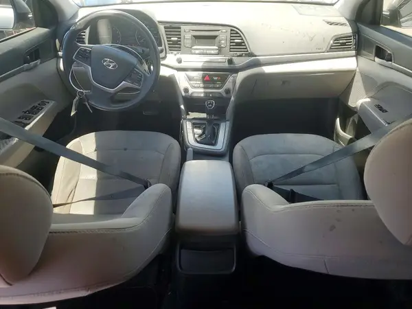 5NPD74LF6HH152495 2017 HYUNDAI ELANTRA - Image 8