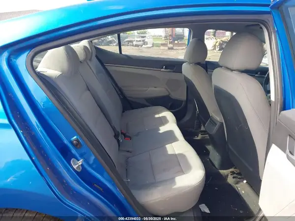 5NPD74LF6HH153338 2017 HYUNDAI ELANTRA - Image 8