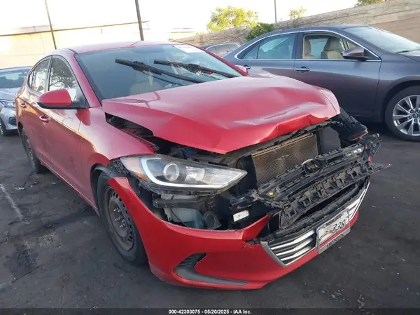 5NPD74LF6HH153548 2017 HYUNDAI ELANTRA - Image 1