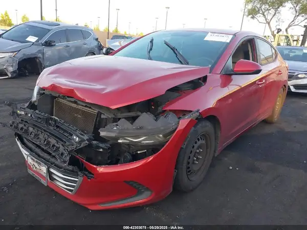 5NPD74LF6HH153548 2017 HYUNDAI ELANTRA - Image 2
