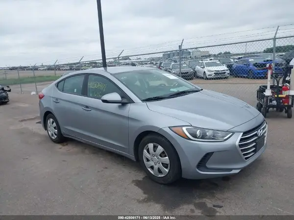 5NPD74LF6HH163108 2017 HYUNDAI ELANTRA - Image 1