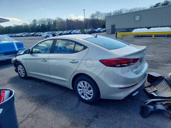 5NPD74LF6HH163383 2017 HYUNDAI ELANTRA - Image 2