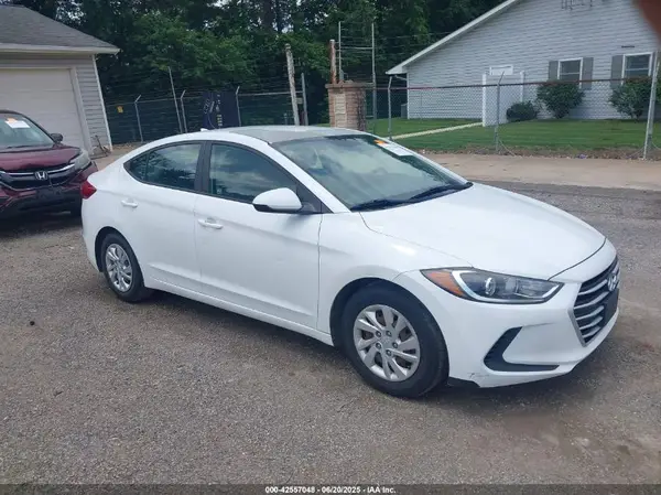 5NPD74LF6HH164114 2017 HYUNDAI ELANTRA - Image 1