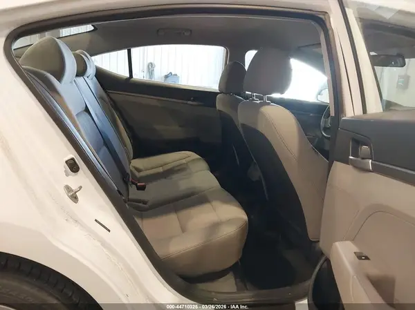 5NPD74LF6HH164498 2017 HYUNDAI ELANTRA - Image 8