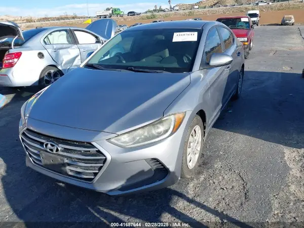 5NPD74LF6HH167174 2017 HYUNDAI ELANTRA - Image 2