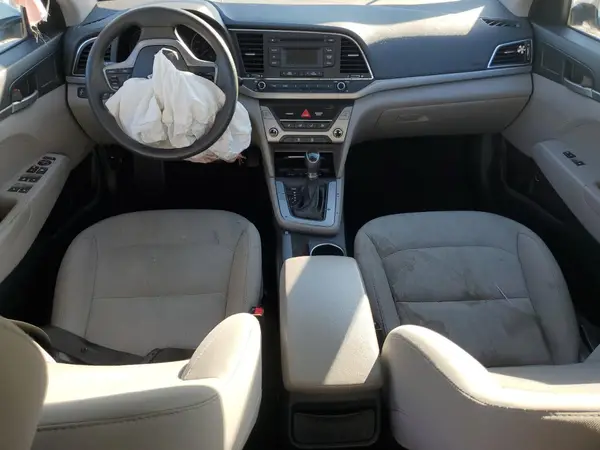 5NPD74LF6HH172083 2017 HYUNDAI ELANTRA - Image 8