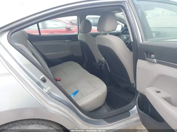 5NPD74LF6HH177073 2017 HYUNDAI ELANTRA - Image 8