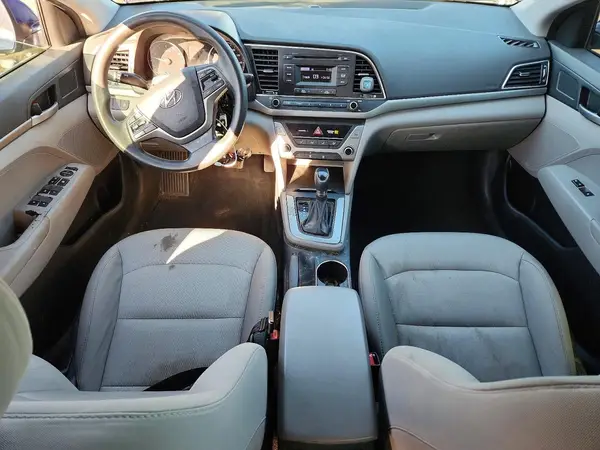 5NPD74LF6HH177607 2017 HYUNDAI ELANTRA - Image 8