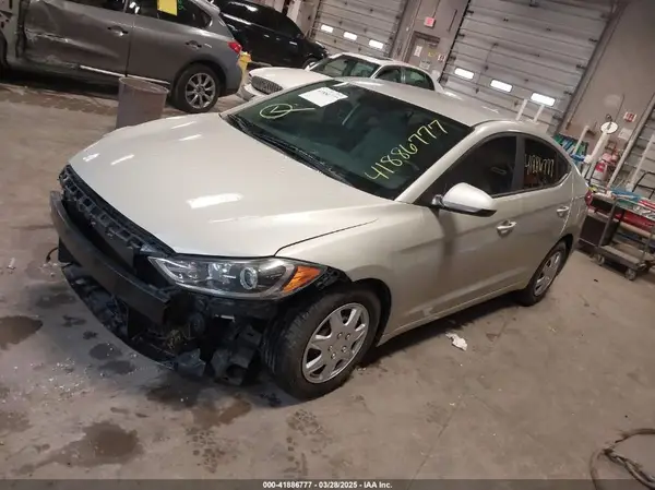 5NPD74LF6HH181110 2017 HYUNDAI ELANTRA - Image 2