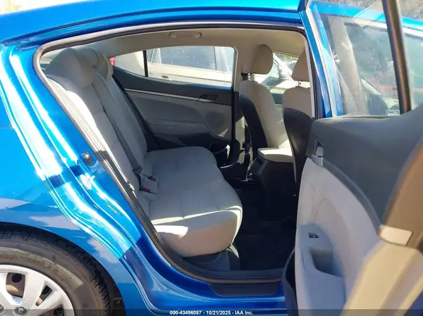5NPD74LF6HH183391 2017 HYUNDAI ELANTRA - Image 8