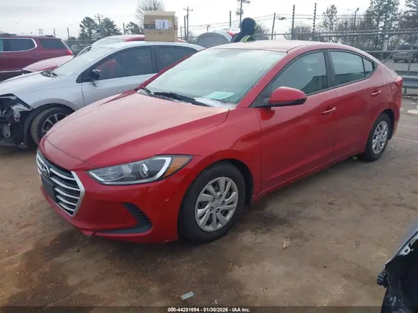 5NPD74LF6HH184508 2017 HYUNDAI ELANTRA - Image 2