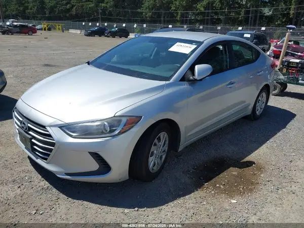 5NPD74LF6HH186002 2017 HYUNDAI ELANTRA - Image 2