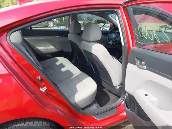 5NPD74LF6HH193502 2017 HYUNDAI ELANTRA - Image 8