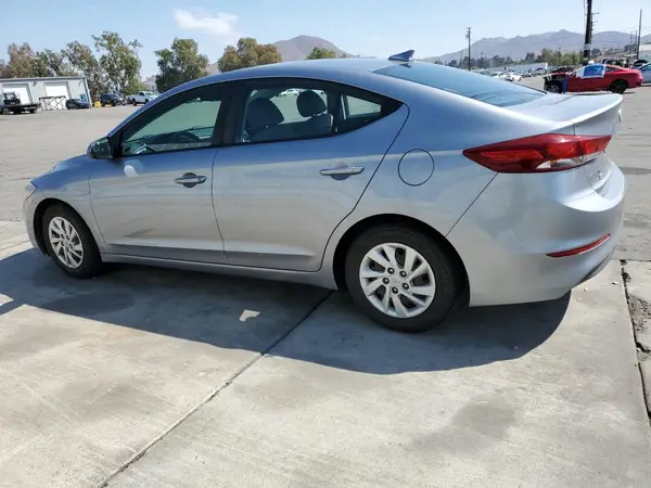 5NPD74LF6HH195251 2017 HYUNDAI ELANTRA - Image 2