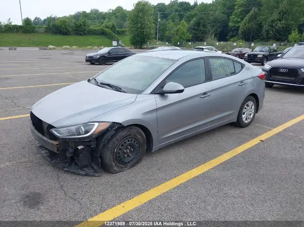 5NPD74LF6HH195895 2017 HYUNDAI ELANTRA - Image 2