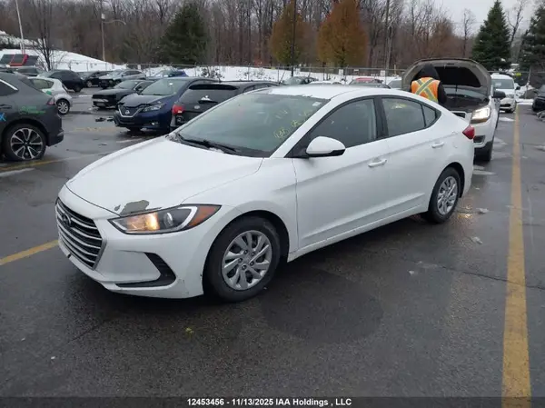 5NPD74LF6HH196657 2017 HYUNDAI ELANTRA - Image 2