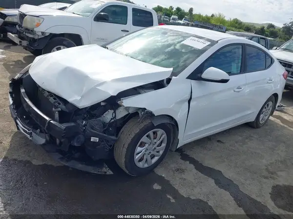 5NPD74LF6HH200321 2017 HYUNDAI ELANTRA - Image 2