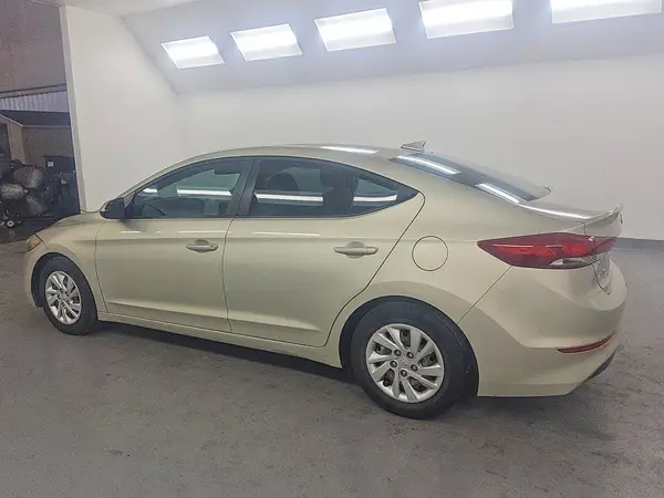 5NPD74LF6HH201954 2017 HYUNDAI ELANTRA - Image 2