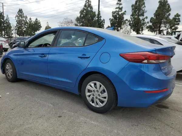 5NPD74LF6HH203655 2017 HYUNDAI ELANTRA - Image 2