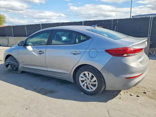 5NPD74LF6HH206975 2017 HYUNDAI ELANTRA - Image 2