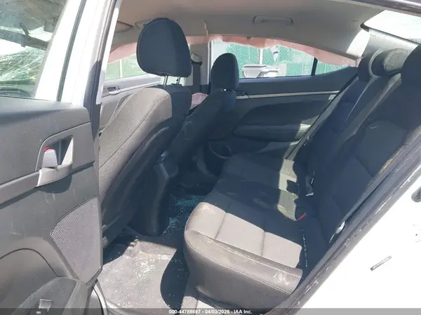 5NPD74LF6J8396489 2018 HYUNDAI ELANTRA - Image 8
