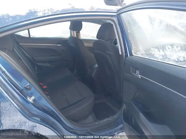 5NPD74LF6JH233678 2018 HYUNDAI ELANTRA - Image 8