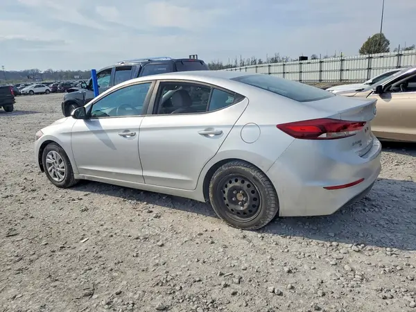 5NPD74LF6JH235222 2018 HYUNDAI ELANTRA - Image 2