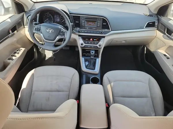 5NPD74LF6JH239402 2018 HYUNDAI ELANTRA - Image 8