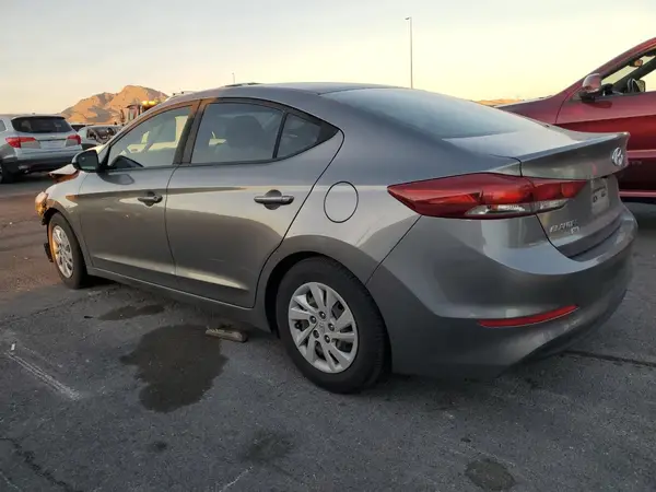 5NPD74LF6JH248519 2018 HYUNDAI ELANTRA - Image 2