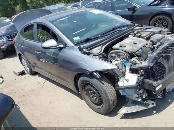 5NPD74LF6JH254272 2018 HYUNDAI ELANTRA - Image 1