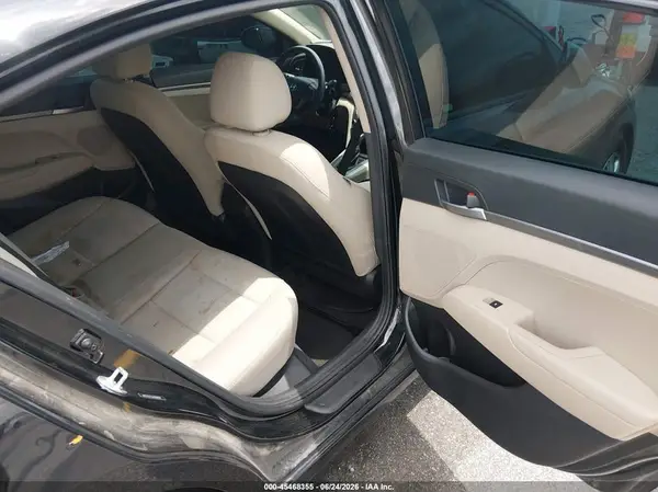 5NPD74LF6JH256684 2018 HYUNDAI ELANTRA - Image 8