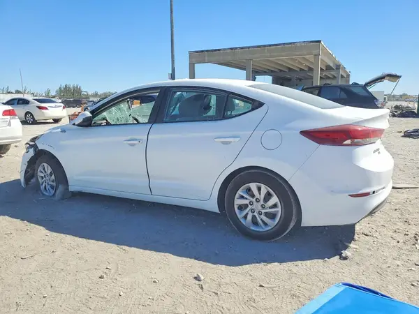 5NPD74LF6JH259245 2018 HYUNDAI ELANTRA - Image 2