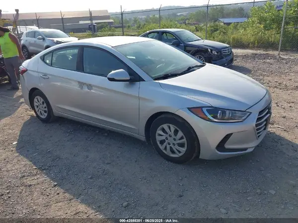 5NPD74LF6JH264445 2018 HYUNDAI ELANTRA - Image 1
