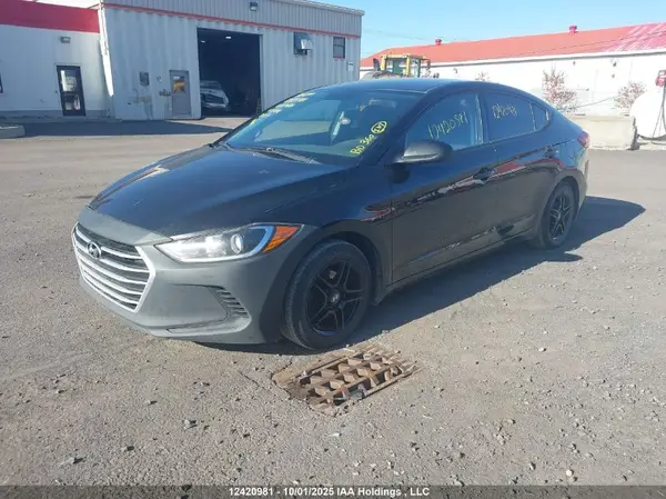 5NPD74LF6JH271248 2018 HYUNDAI ELANTRA - Image 2