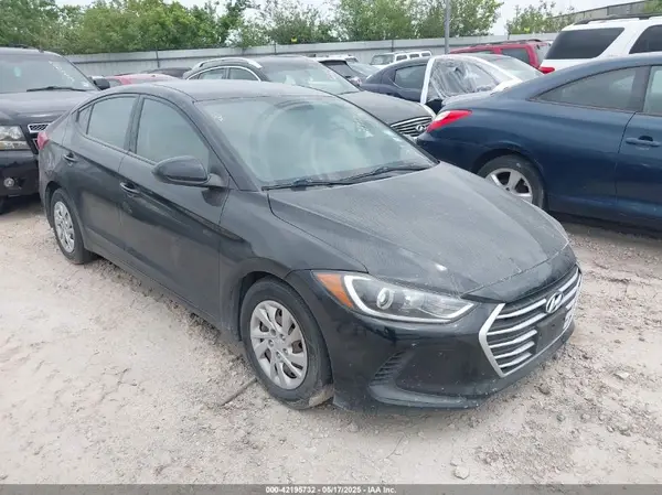 5NPD74LF6JH272528 2018 HYUNDAI ELANTRA - Image 1