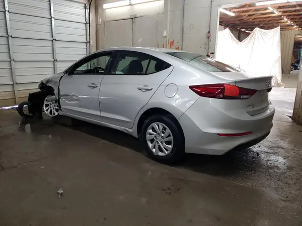 5NPD74LF6JH277924 2018 HYUNDAI ELANTRA - Image 2