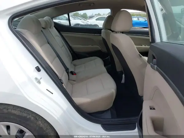5NPD74LF6JH279804 2018 HYUNDAI ELANTRA - Image 8
