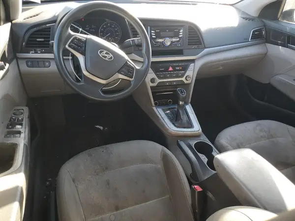 5NPD74LF6JH283660 2018 HYUNDAI ELANTRA - Image 8