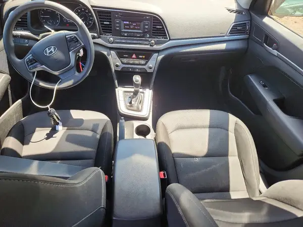 5NPD74LF6JH286400 2018 HYUNDAI ELANTRA - Image 8